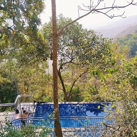 Sunset Valley Kerala Pool Resort - Serene Natural Forest Cottage Stay In Idukki With Sunrise & Sunset Panoramas, Natural Streams & Tranquil Summer Evenings Pīrmed Exterior foto