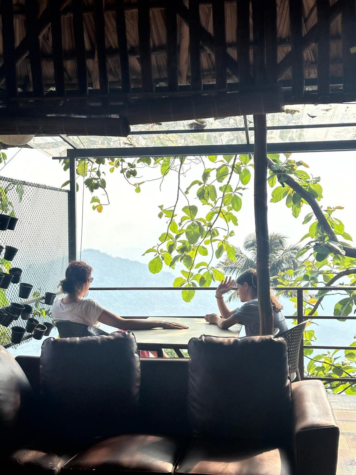 Sunset Valley Kerala Pool Resort - Serene Natural Forest Cottage Stay In Idukki With Sunrise & Sunset Panoramas, Natural Streams & Tranquil Summer Evenings Pīrmed Exterior foto